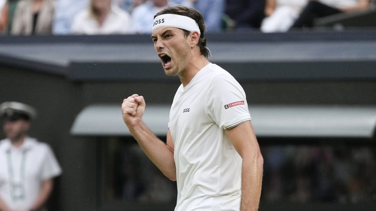 Diminta “Sentuh Rumput” Ketika Bermain League, Pemain Tenis Ini Menjadikannya Sebagai Pendorong Lolos Semifinal Kejuaraan Dunia!