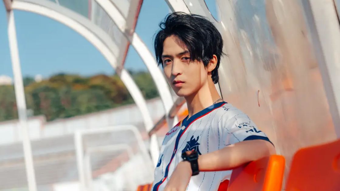 Hans Sama: Lebih Jago Cari Angle Kamera daripada Cari Celah Menang di Worlds?