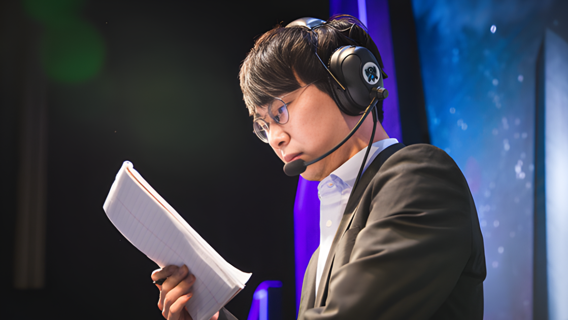 Tuai Pro dan Kontra, Wacana Pelatih Bisa Langsung Komunikasi dengan Pemain Selama Pertandingan Berlangsung