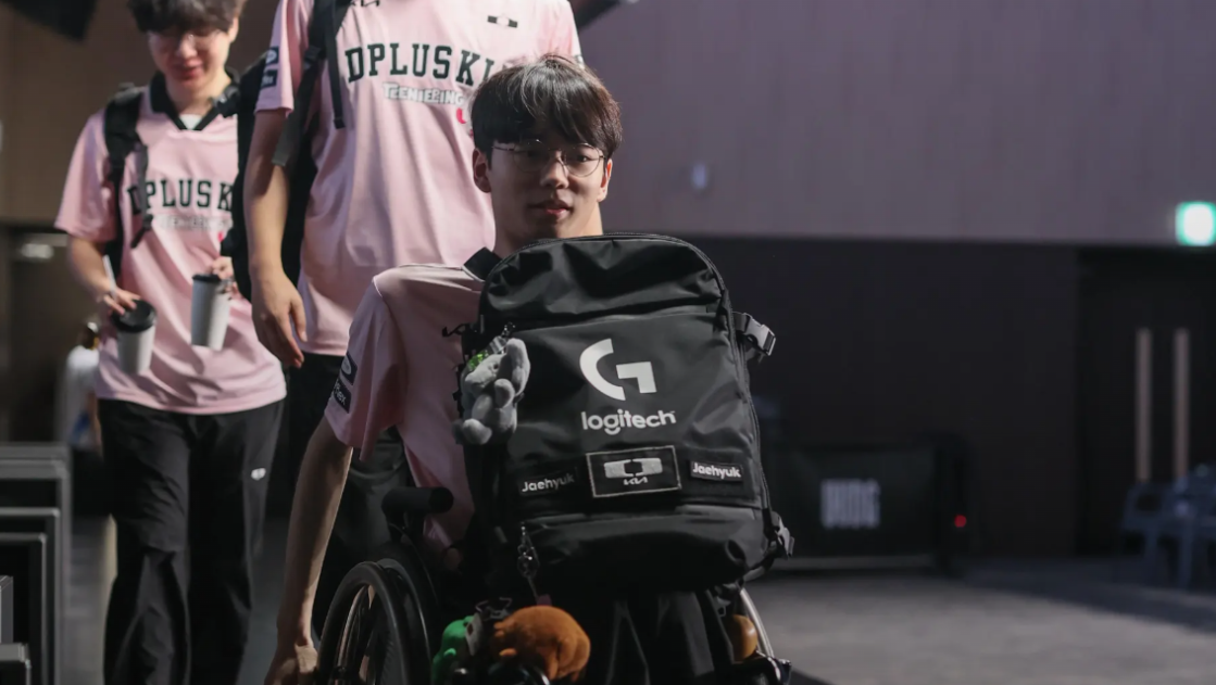 Kisah Inspiratif Jaehyuk, Toplaner Dplus KIA yang Berkompetisi di Atas Kursi Roda